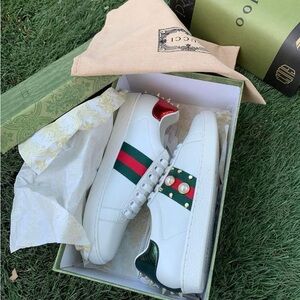 Gucci Women Ace Studded Pearl